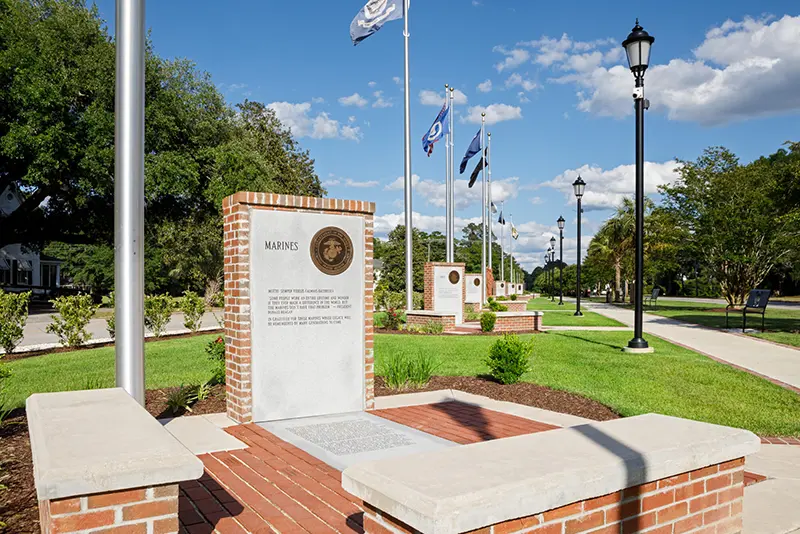 veterans-memorial-walk
